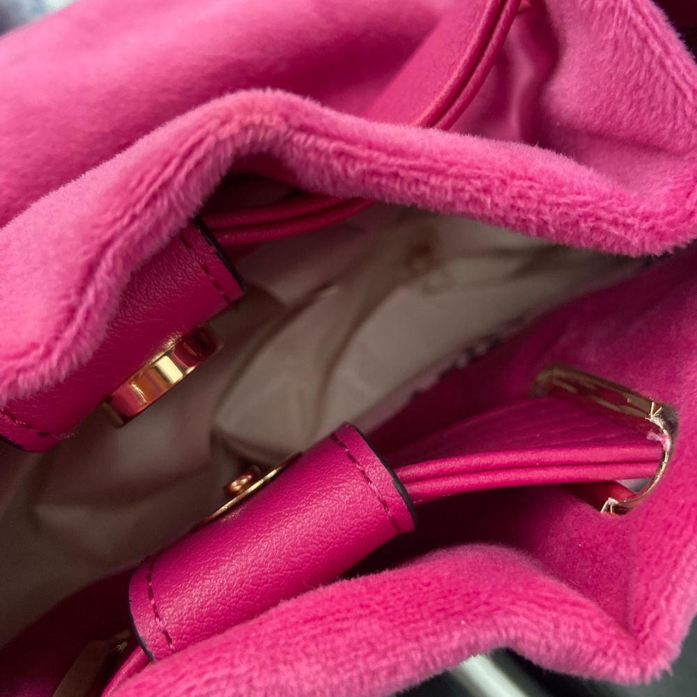 Juicy Couture Fuchsia Velvet Shoulder Bag - Picture 6 of 6